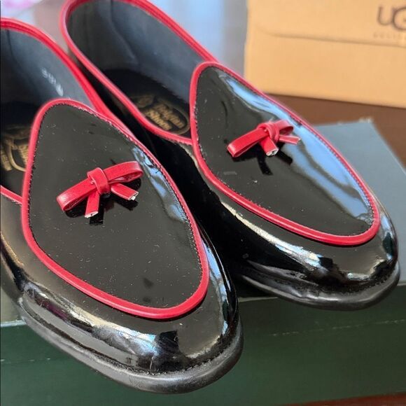 Elegant Black and Red Men\'s Loafers by